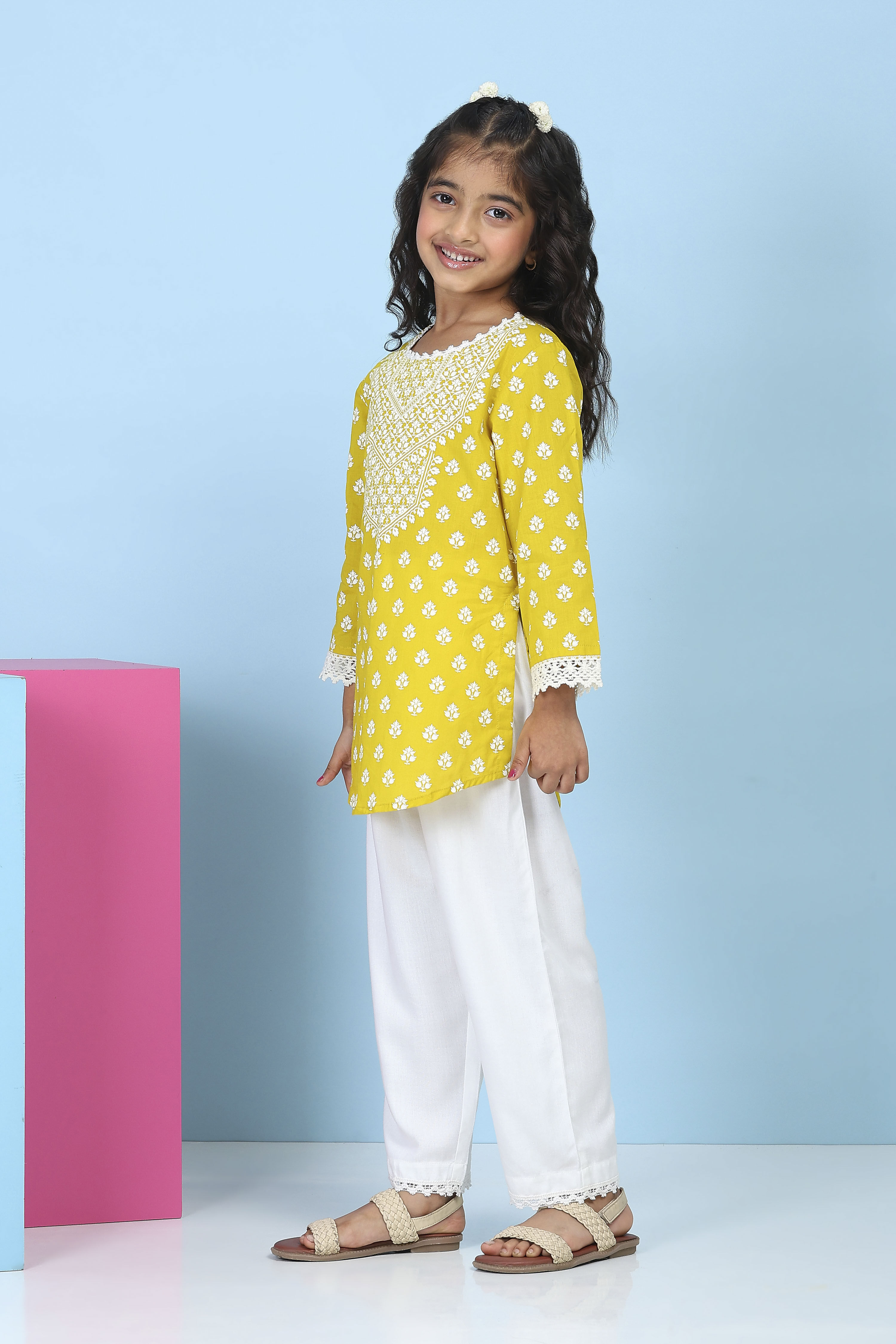 Yellow Cotton Printed Straight Suit Set image number 3
