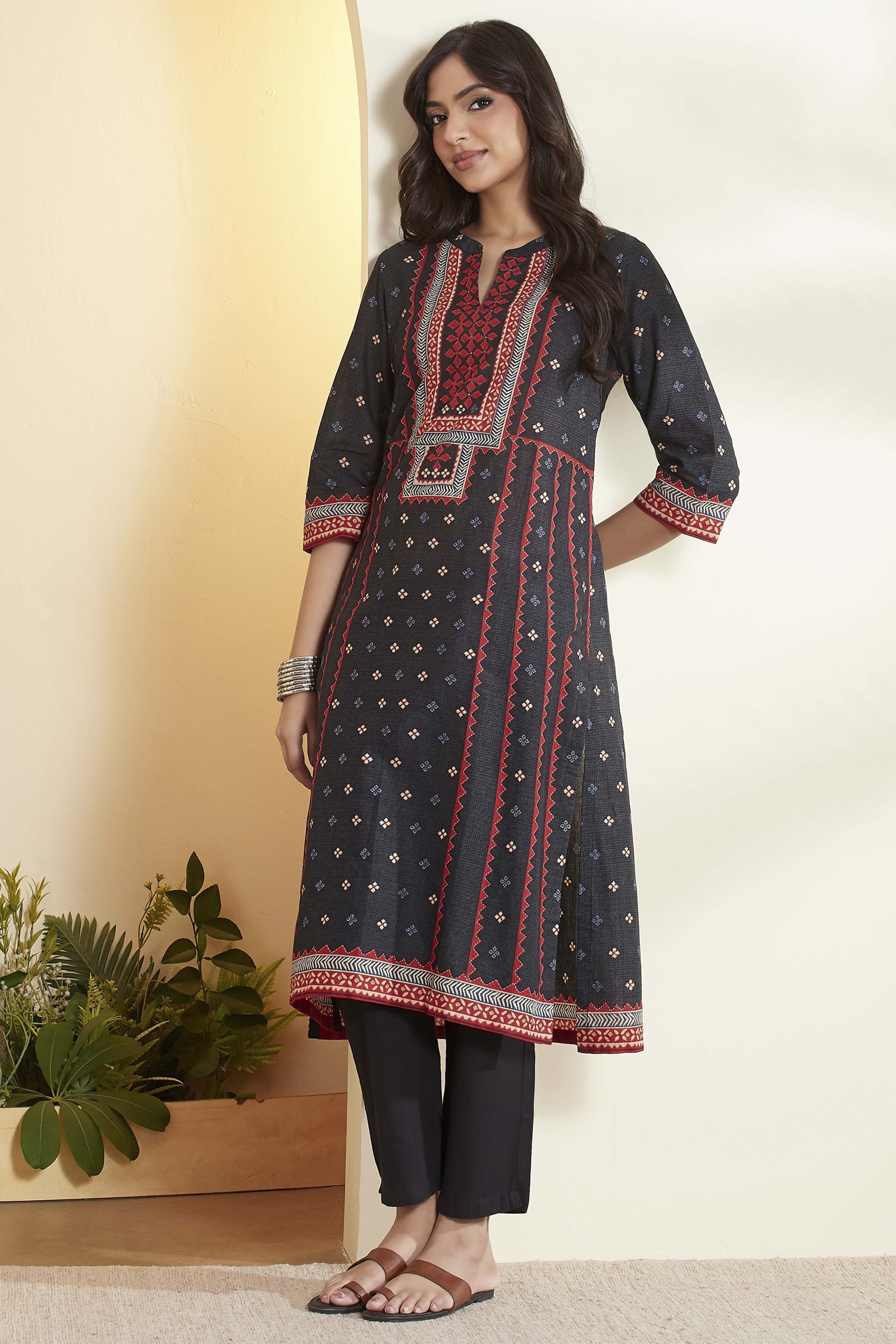 Black Cotton Printed Straight Kurta image number 0