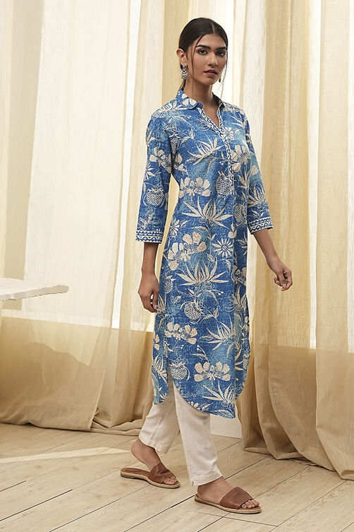 Red Pure Cotton Floral Straight Kurta image number 4