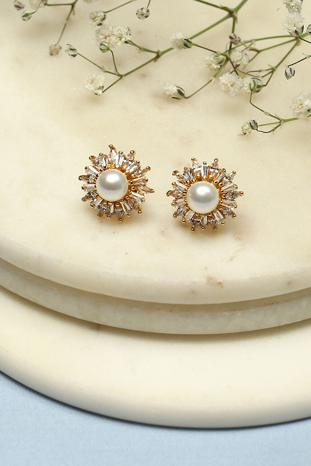 Gold Brass Studs image number 0