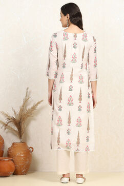 Off-white-Red Cotton Unstitched Suit Set image number 5