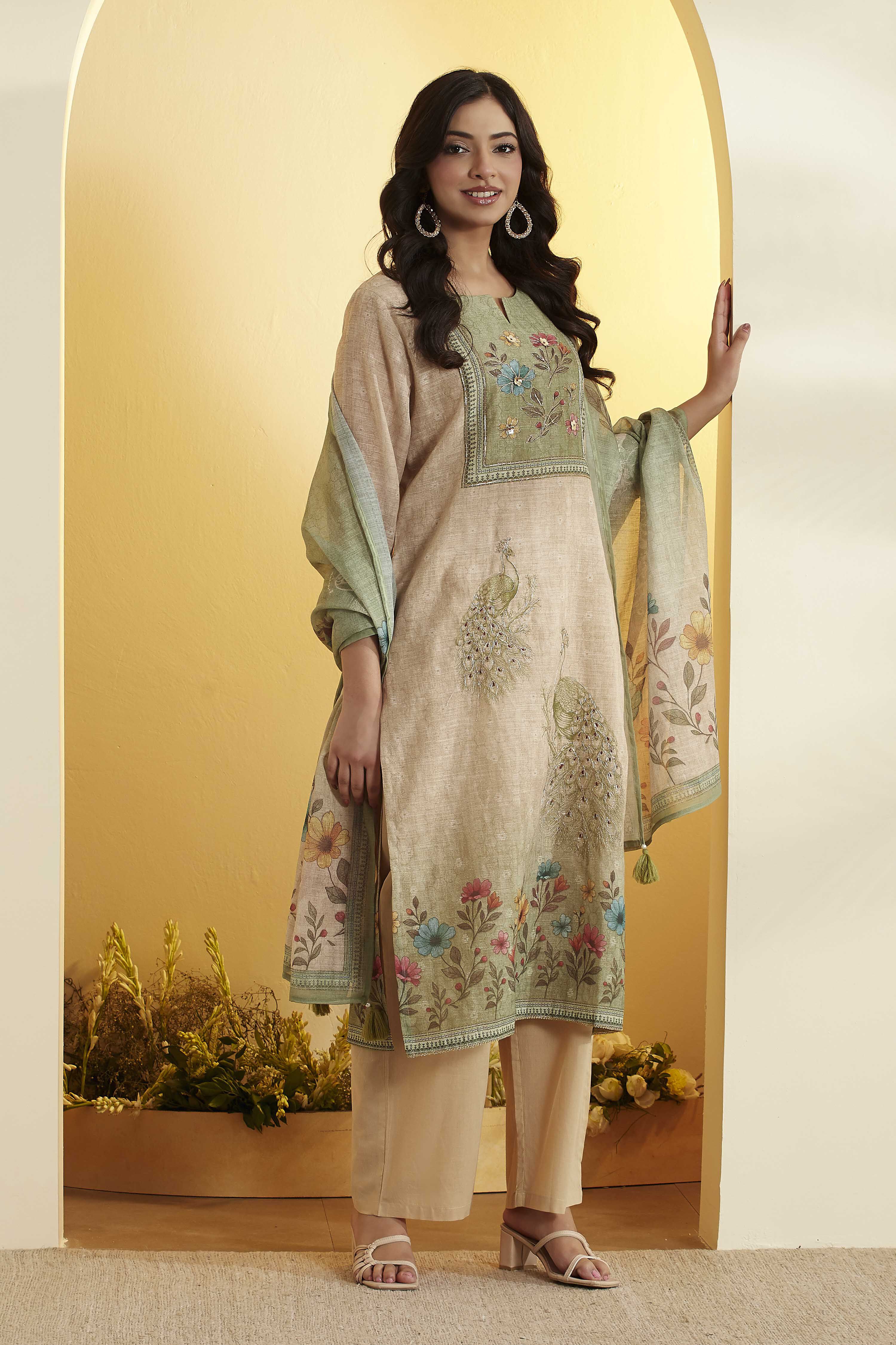 Green Poly Linen Straight Suit Set image number 4