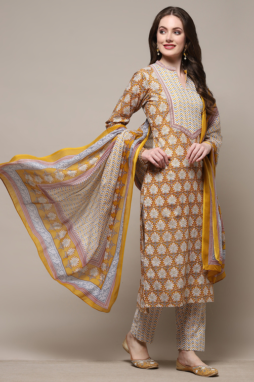 Blue Cotton Screen Printed Unstitched Suit Set image number 7