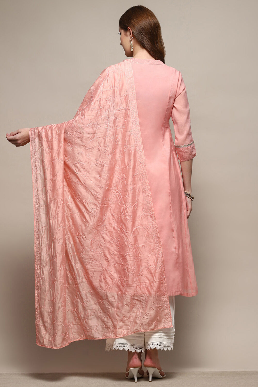 Pink Threadwork All-Over Dupatta  image number 3