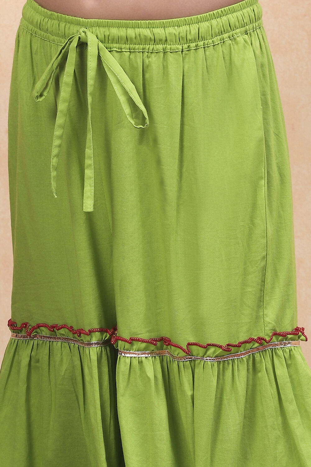 Green Cotton Floral Printed Straight Suit Set image number 2