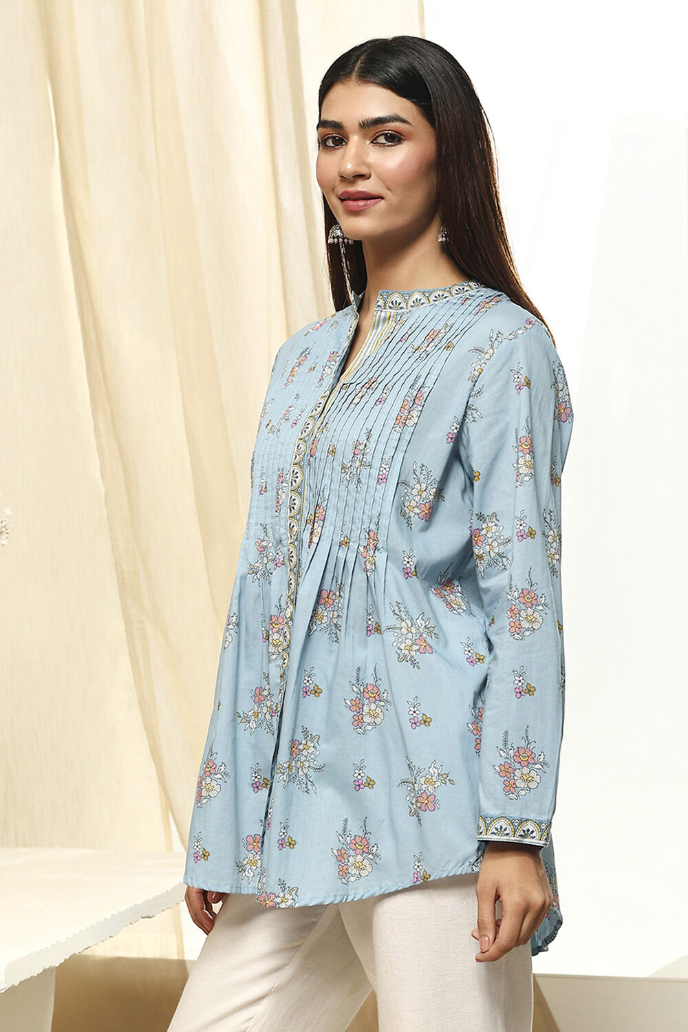 Dull Blue Floral Cotton Shirt-Style Short Kurta image number 2