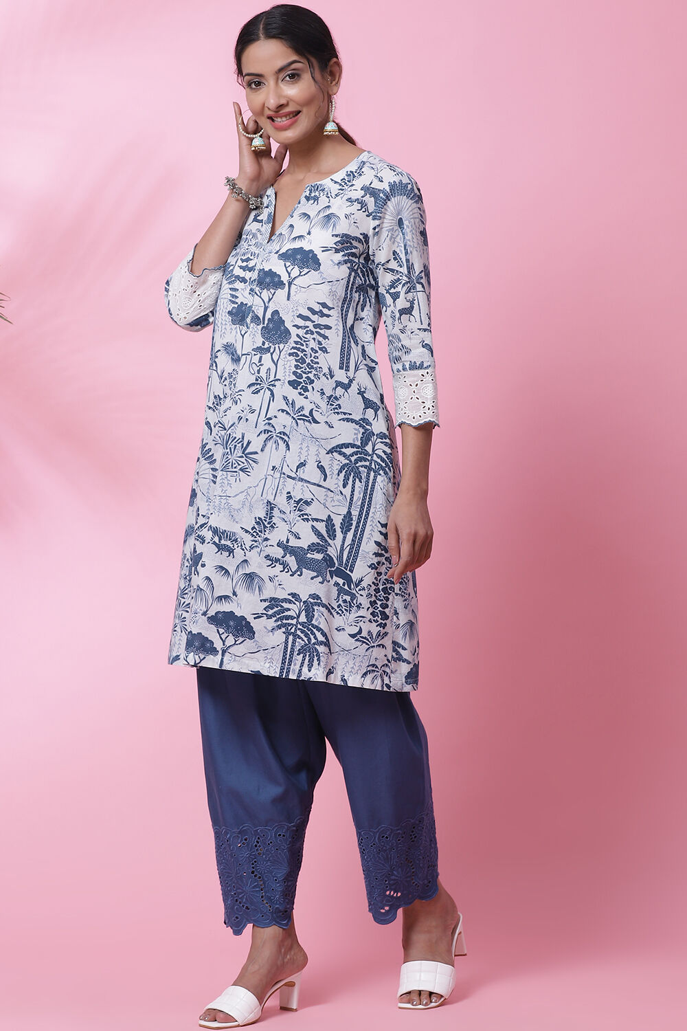 White And Blue Cotton A-Line Kurta Salwar Pant Suit Set image number 3