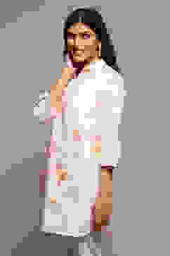 Off White Cotton Printed Shirt image number 2