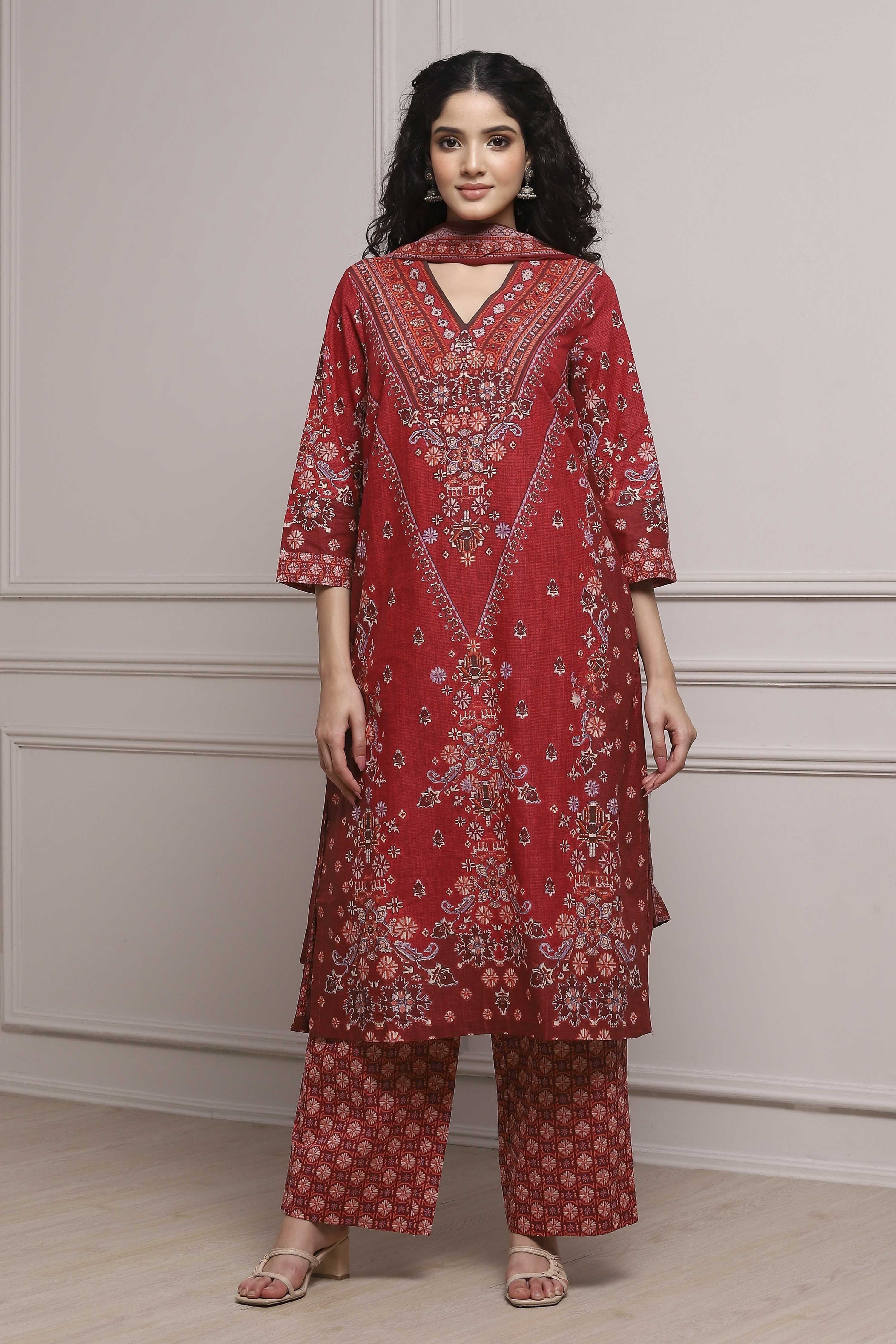 Red Cotton Printed Straight Suit Set image number 6