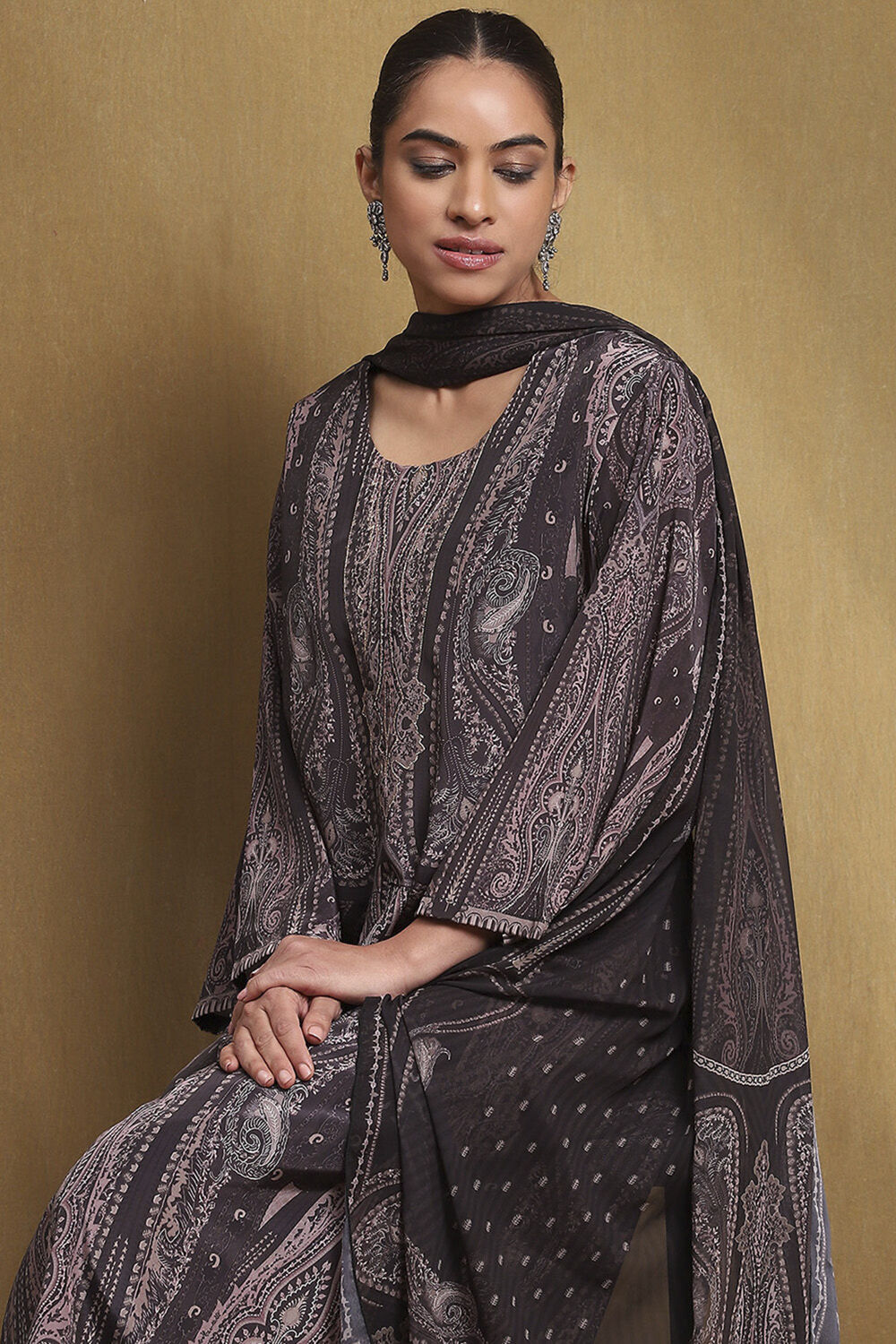 Black Printed Straight Suit Set image number 8