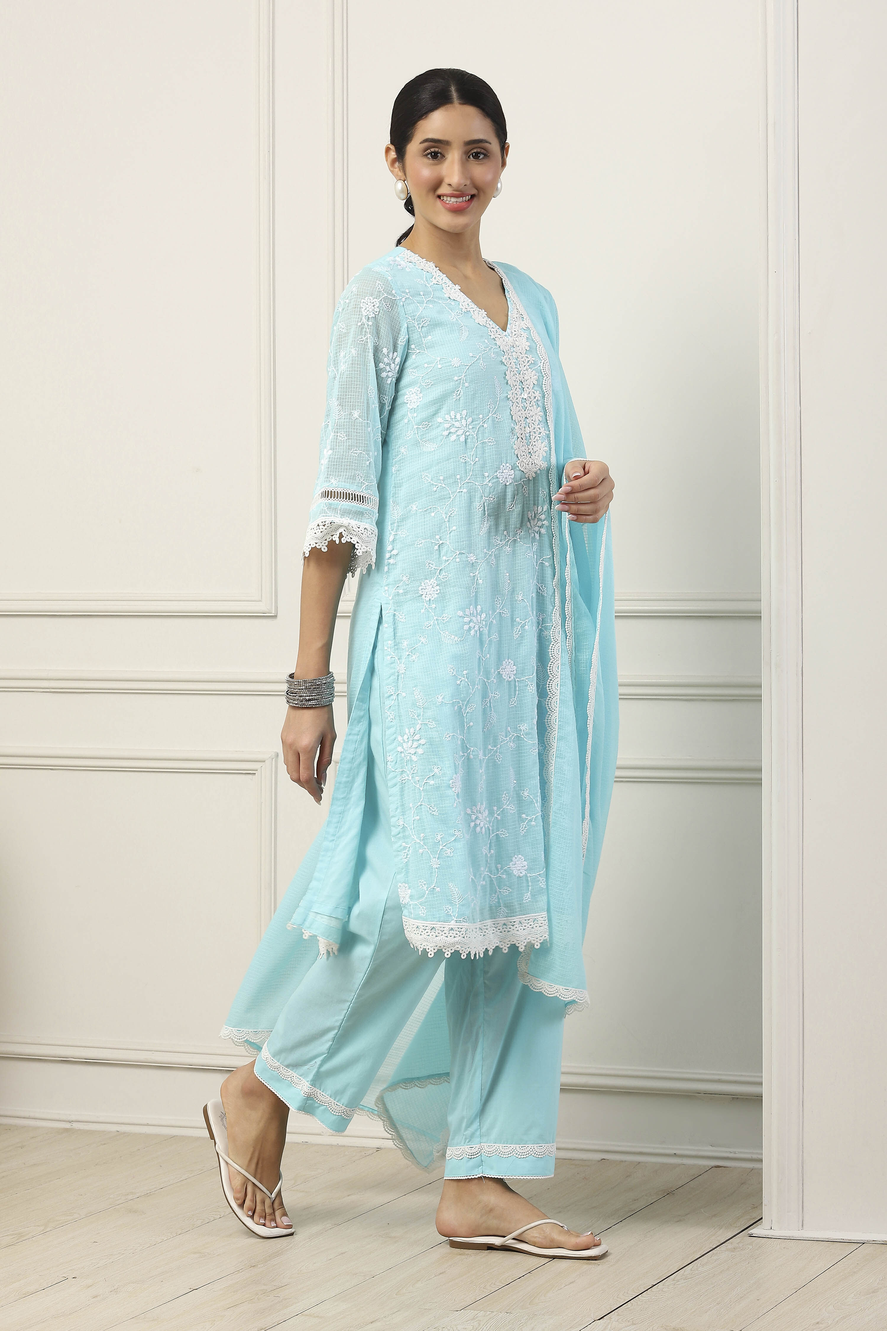 Sky Blue Cotton Floral Embroidered Straight Suit Set image number 5
