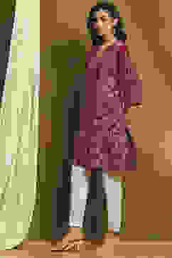 Maroon Jacquard Winter wear Straight Kurta image number 6