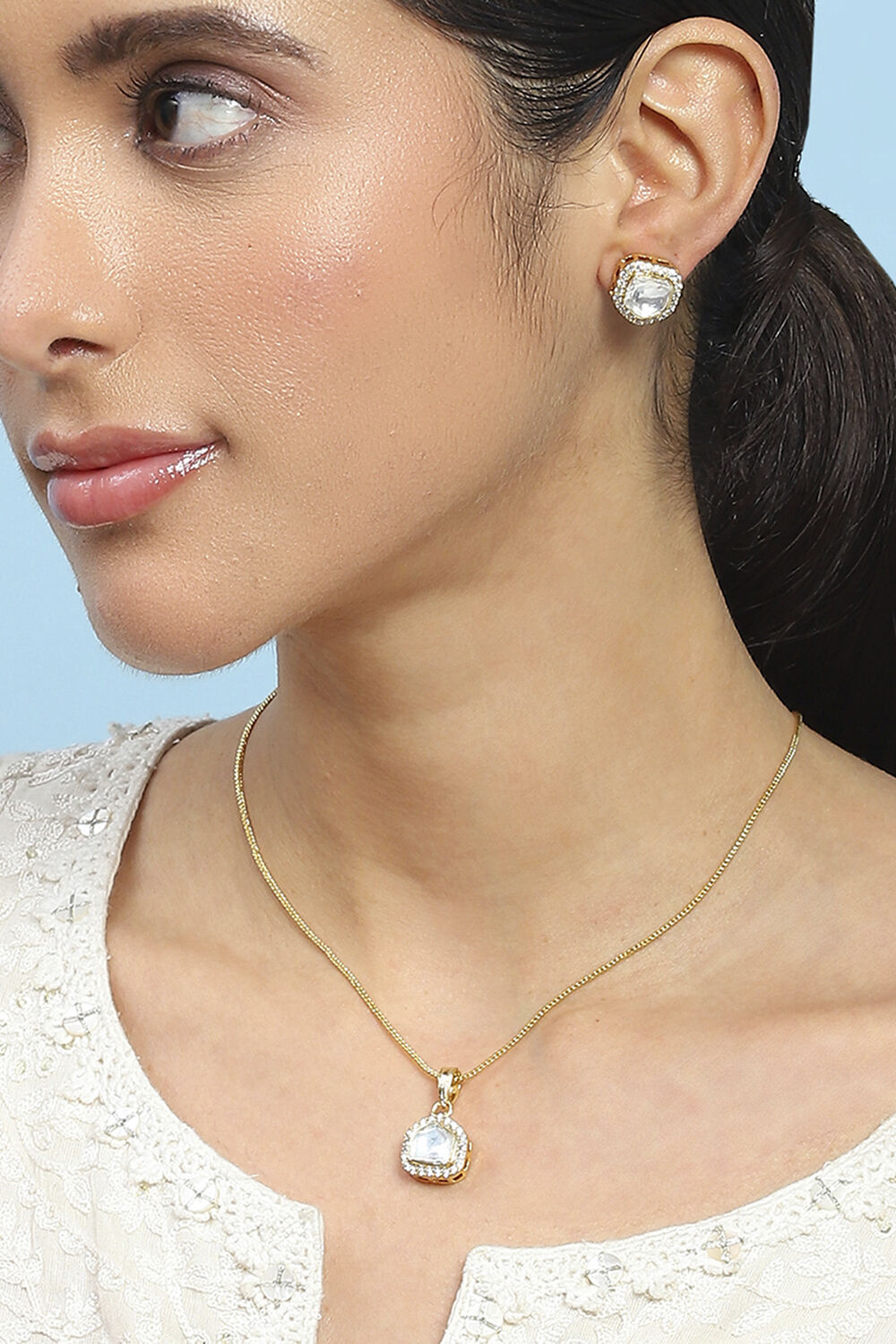 Gold Brass Necklace Set image number 1