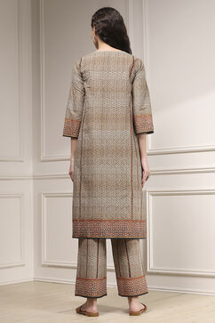 Brown Cotton Printed Straight Suit Set image number 4