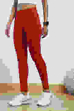 Red Cotton Blend Solid Leggings image number 2