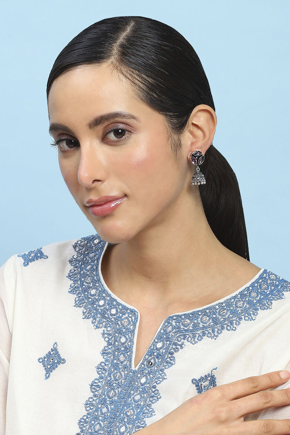Light Purple Stone Earrings image number 3