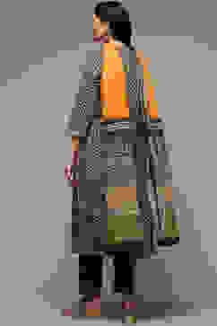 Grey Cotton Gathered Kurta Pants Suit Set image number 4