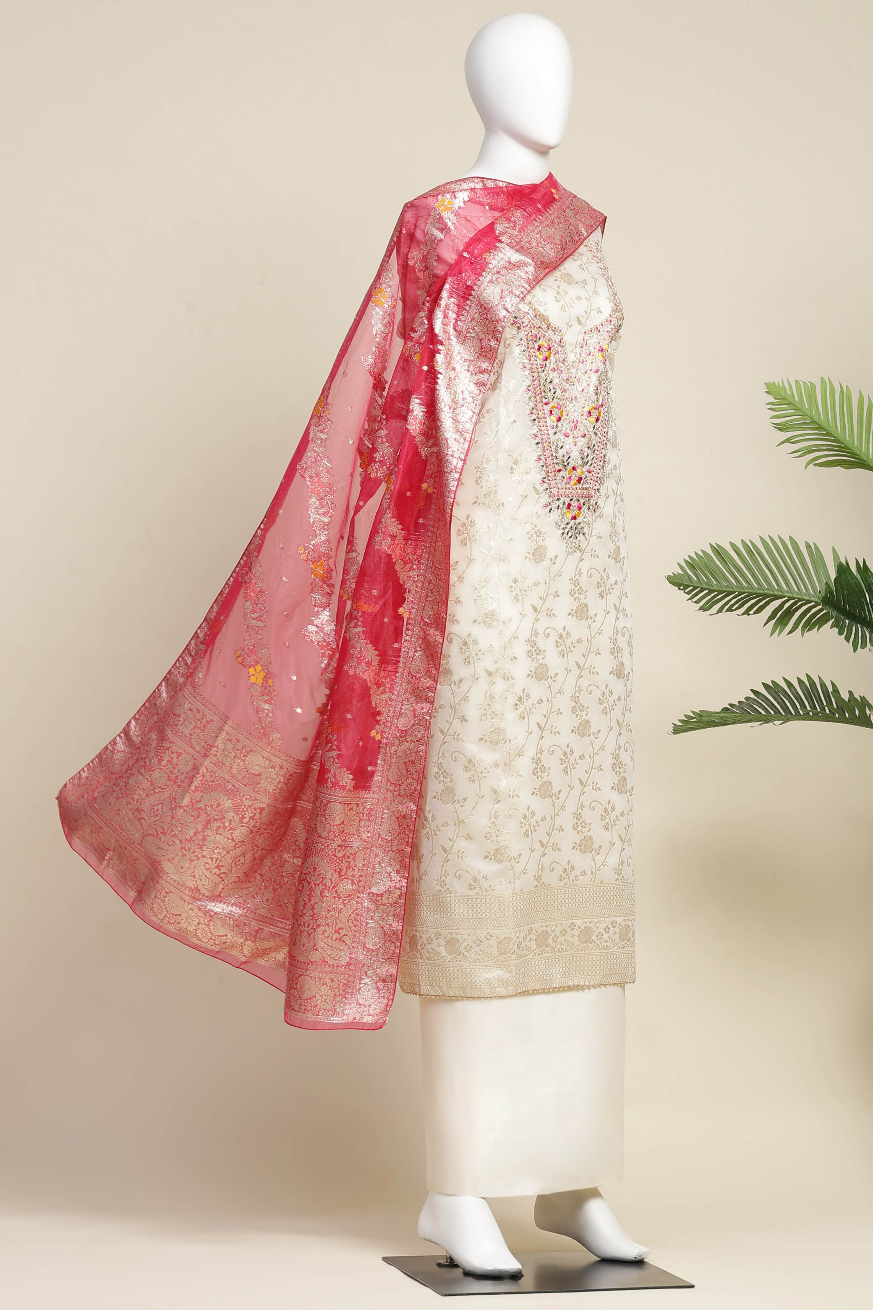 Red Tissue Chanderi Embroidered Unstitched Suit Set image number 4