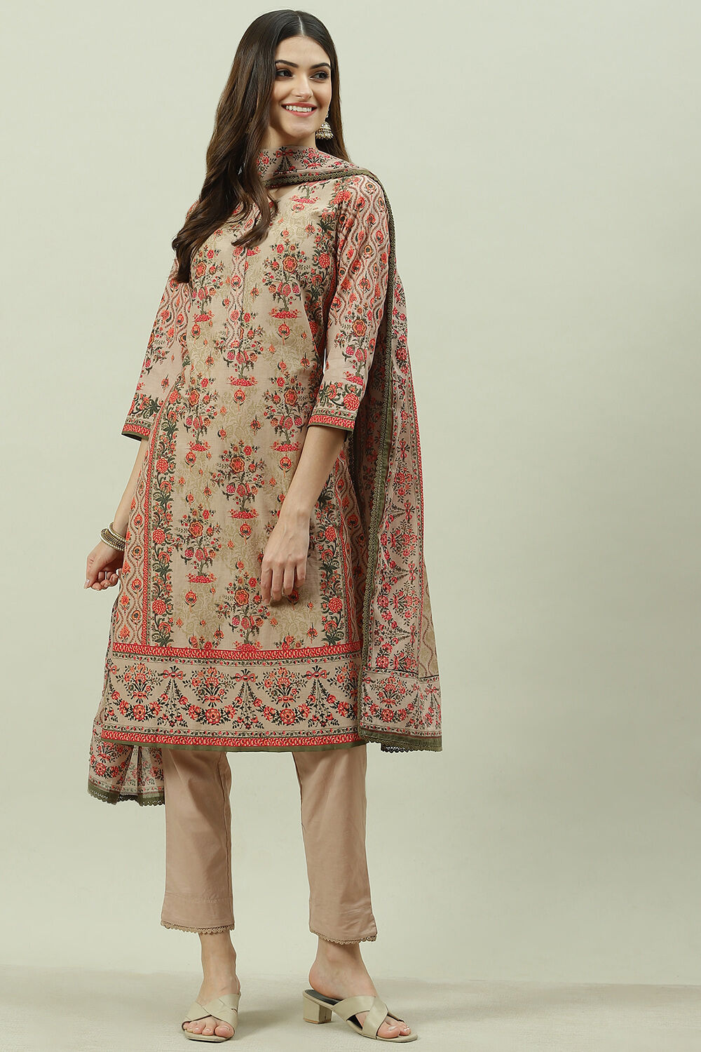 Pink Cotton Straight Kurta Slim Pant Suit Set image number 6