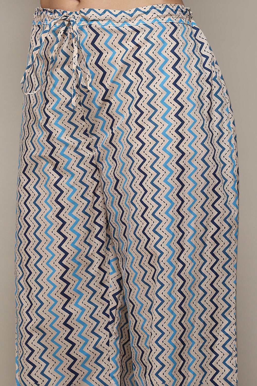 Royal Blue Cotton Straight Printed Kurta Straight Palazzo Suit Set image number 2