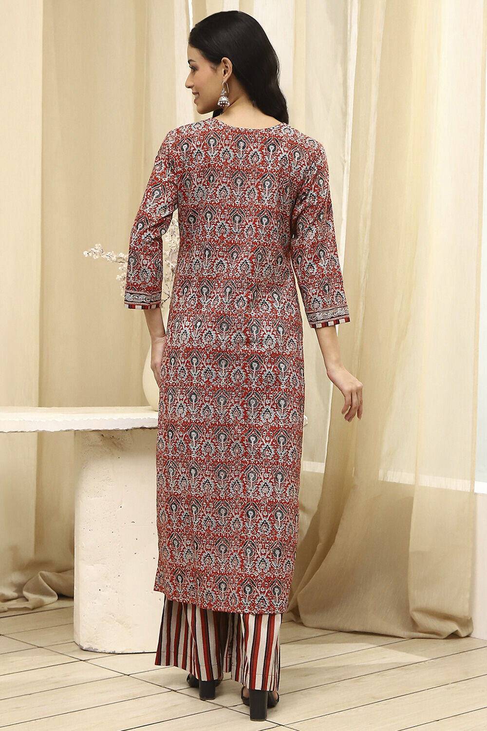 Red Cotton Floral Printed Unstitched Suit Set image number 6