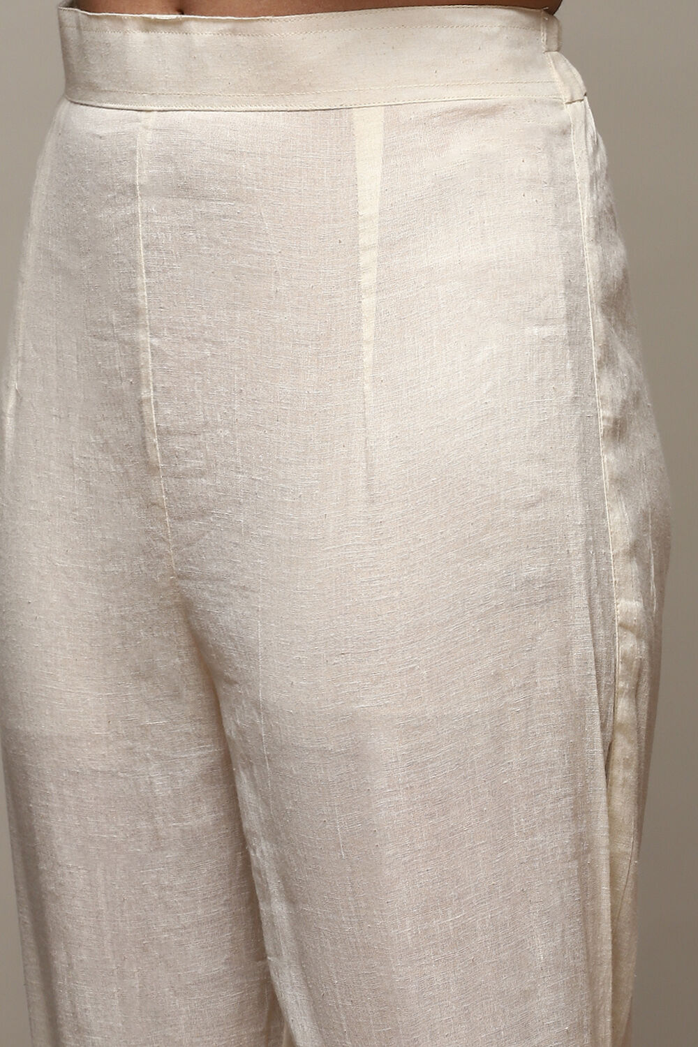 Off White Cotton Schiffly Unstitched Suit Set image number 3