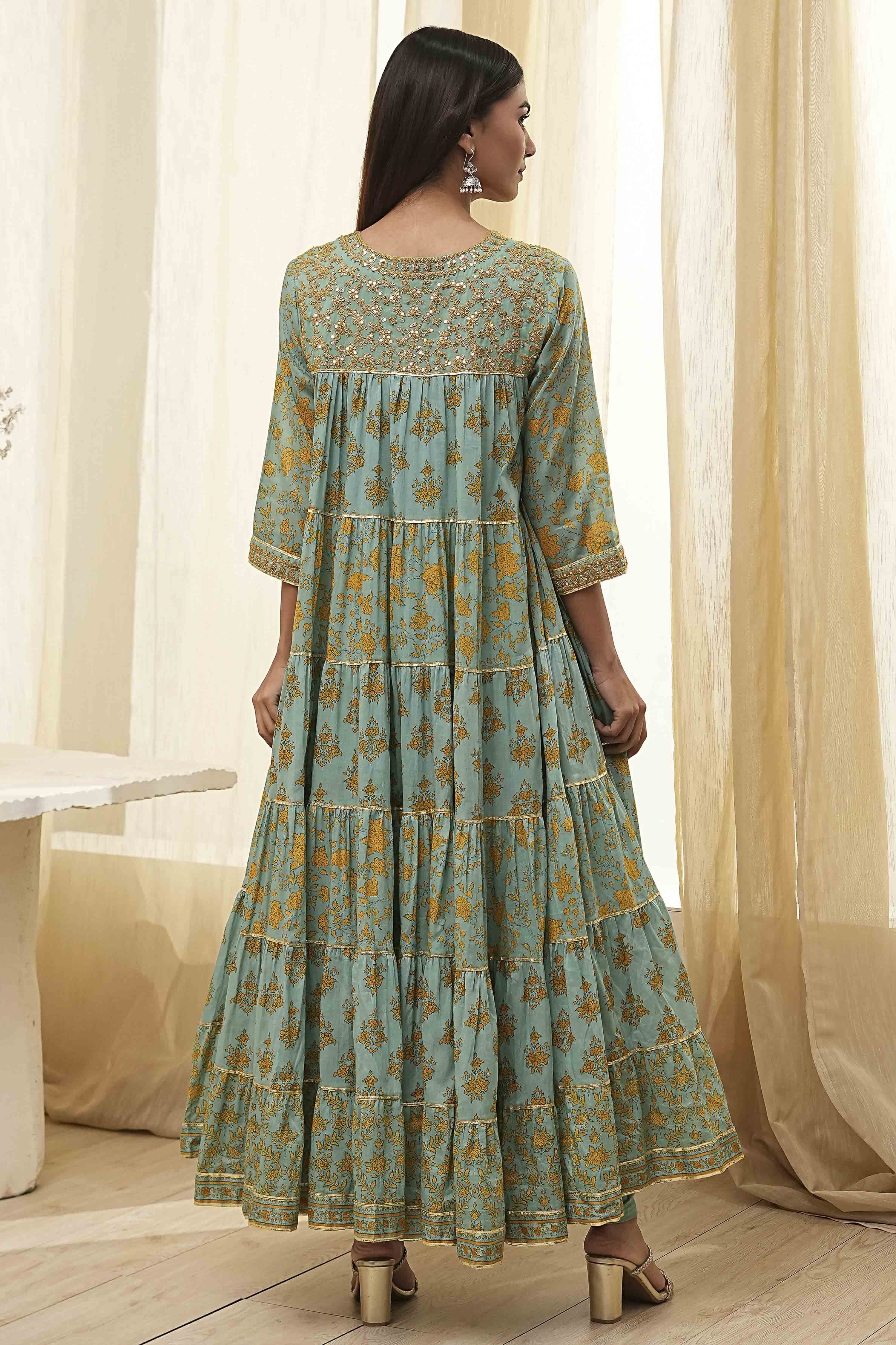 Off-White and Pink Cotton Floral Tiered Suit Set image number 4