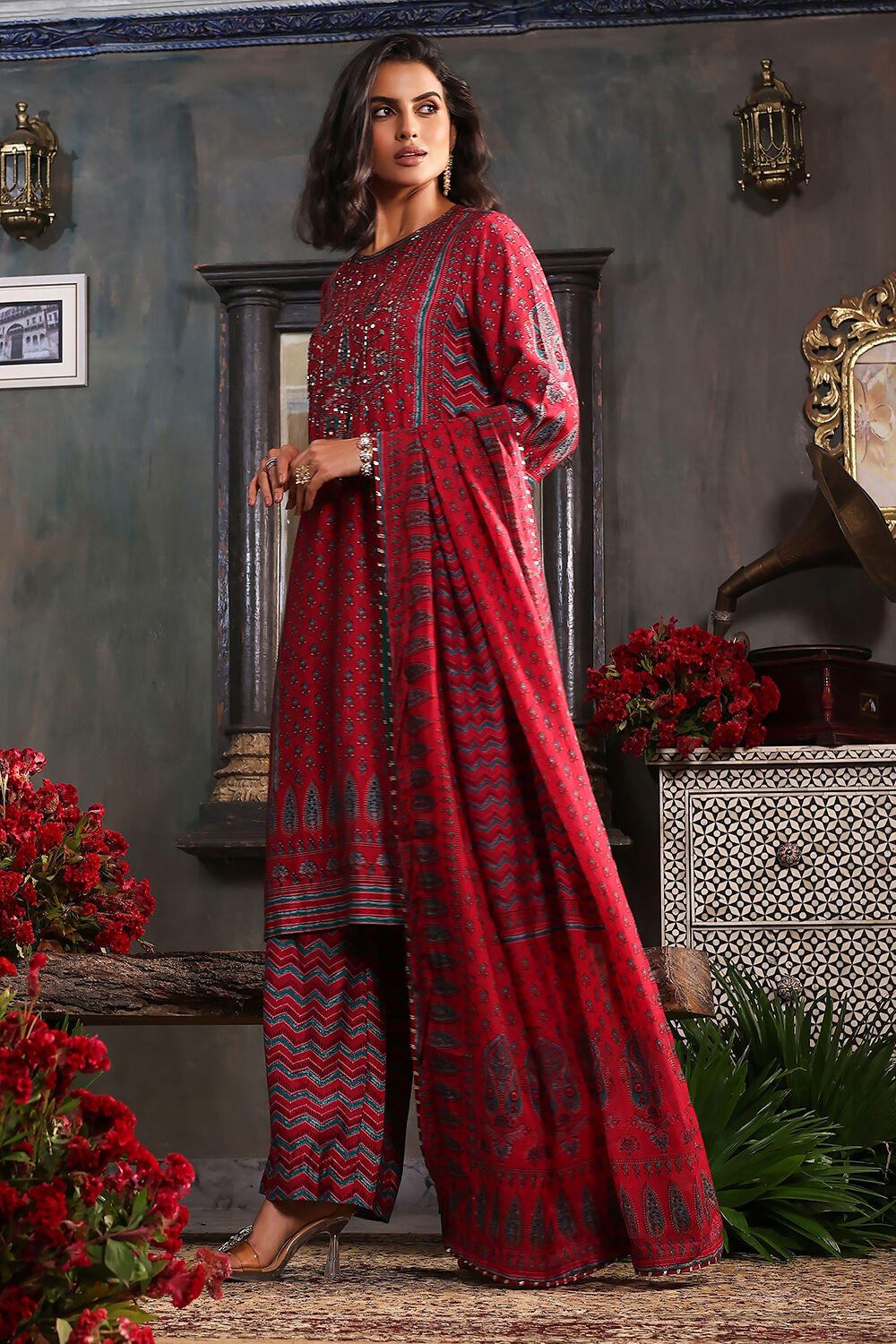 Red Printed Straight Suit Set image number 3