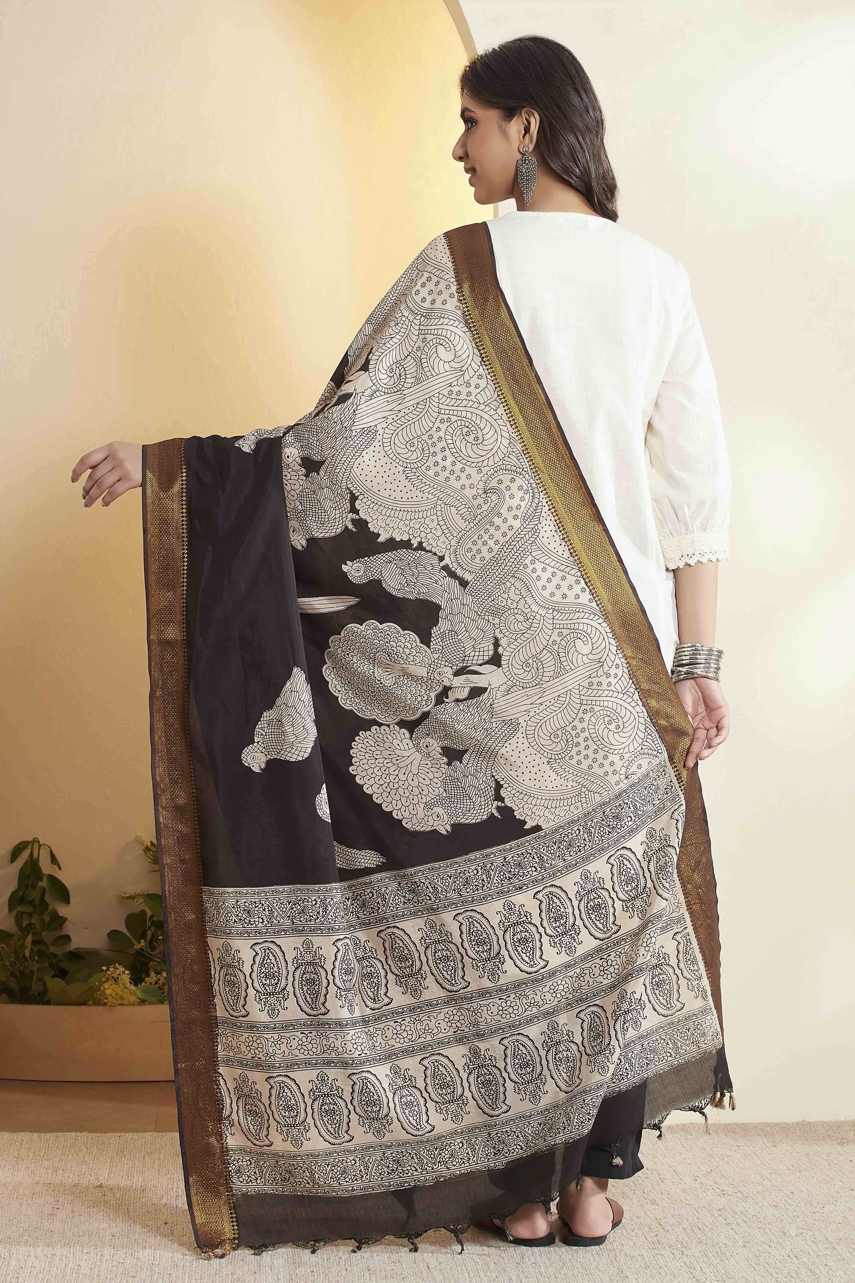 Black Chennur Silk Printed Dupatta image number 5