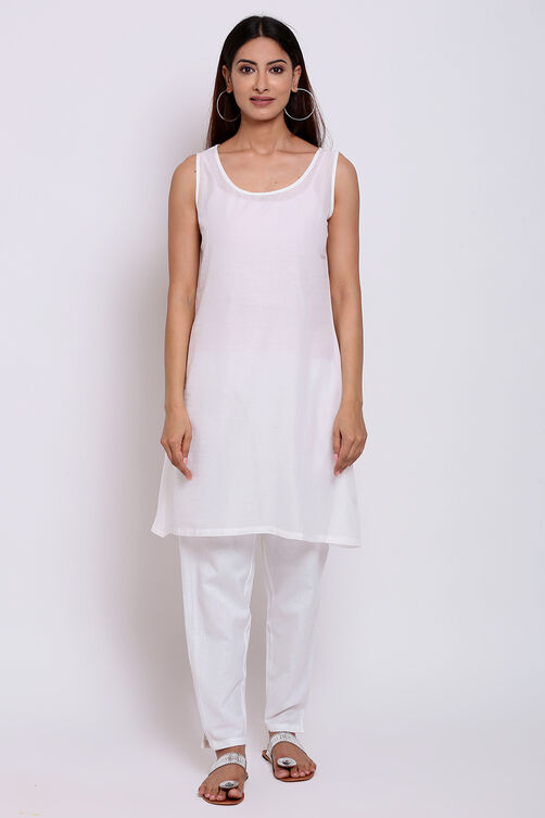White Cotton Chikankari Kurta image number 4
