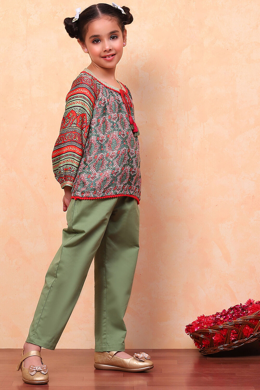 Green Viscose Blend Printed Top and Pant Set image number 4