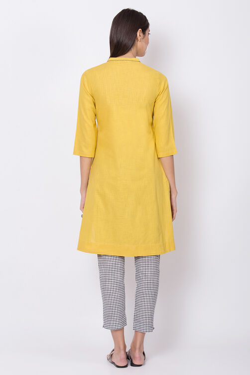 Mustard And Black Cotton Straight Kurta Slim Pant Suit Set image number 4