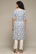Coral Red Rayon Straight Printed Kurta image number 3