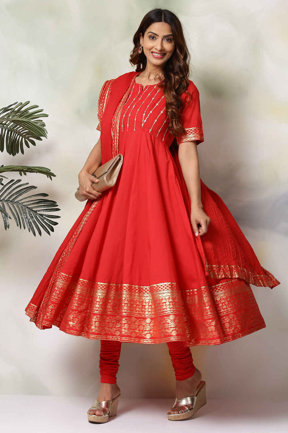 Red Cotton Solid Anarkali Suit Set image number 0