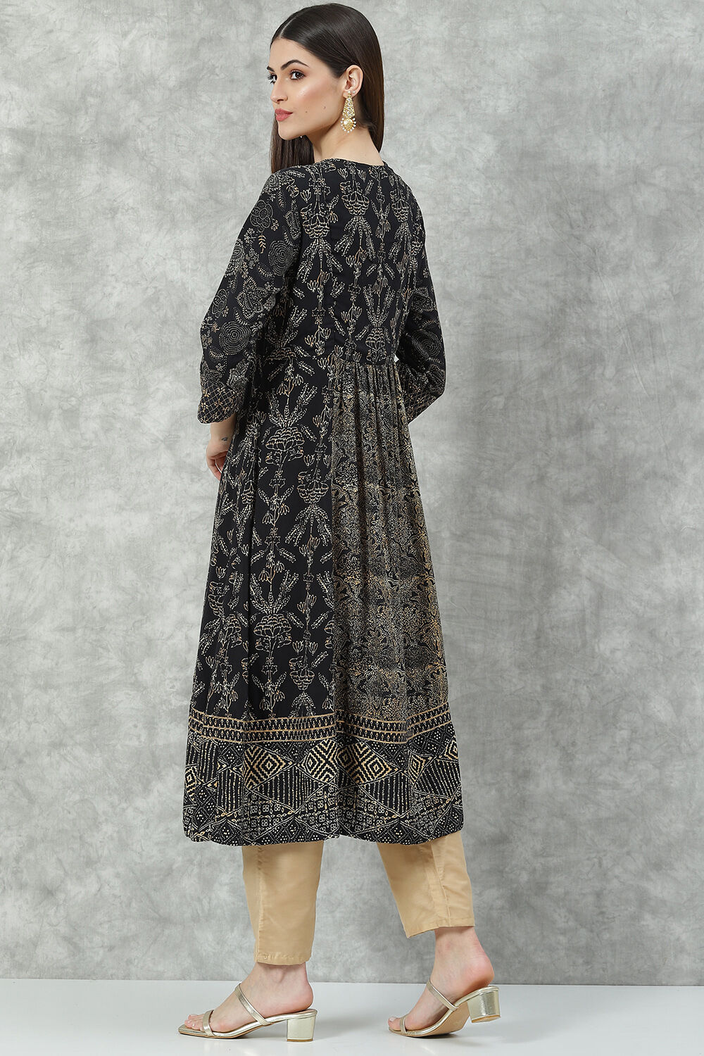 Black Rayon Flared Printed Kurta image number 4