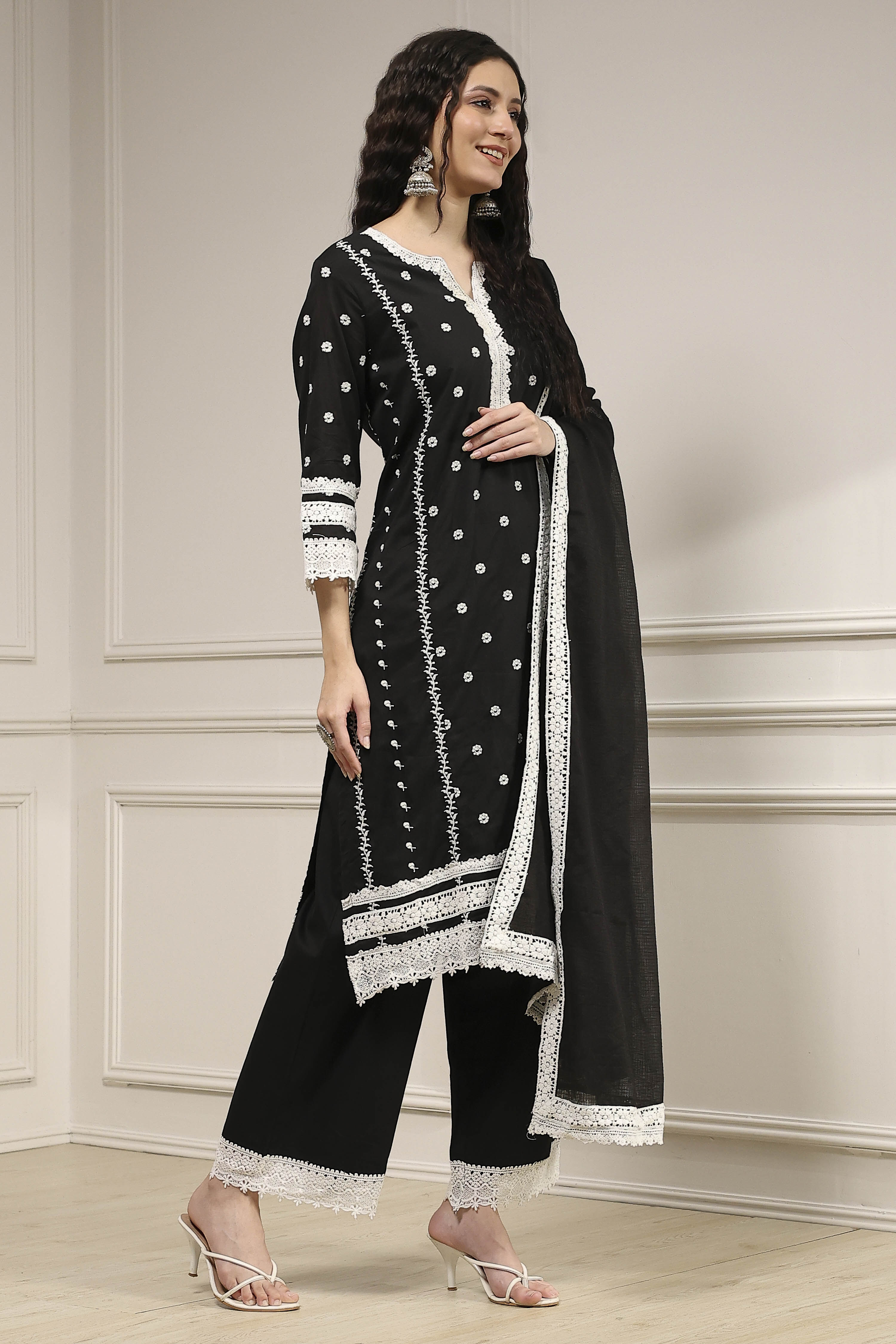 Black Chanderi Embroidered Straight Suit Set image number 5