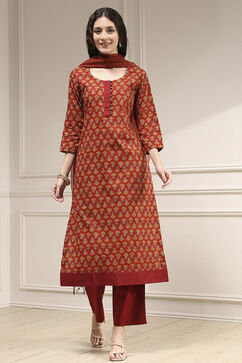 Red Cotton Screen Print Unstitched Suit Set image number 1