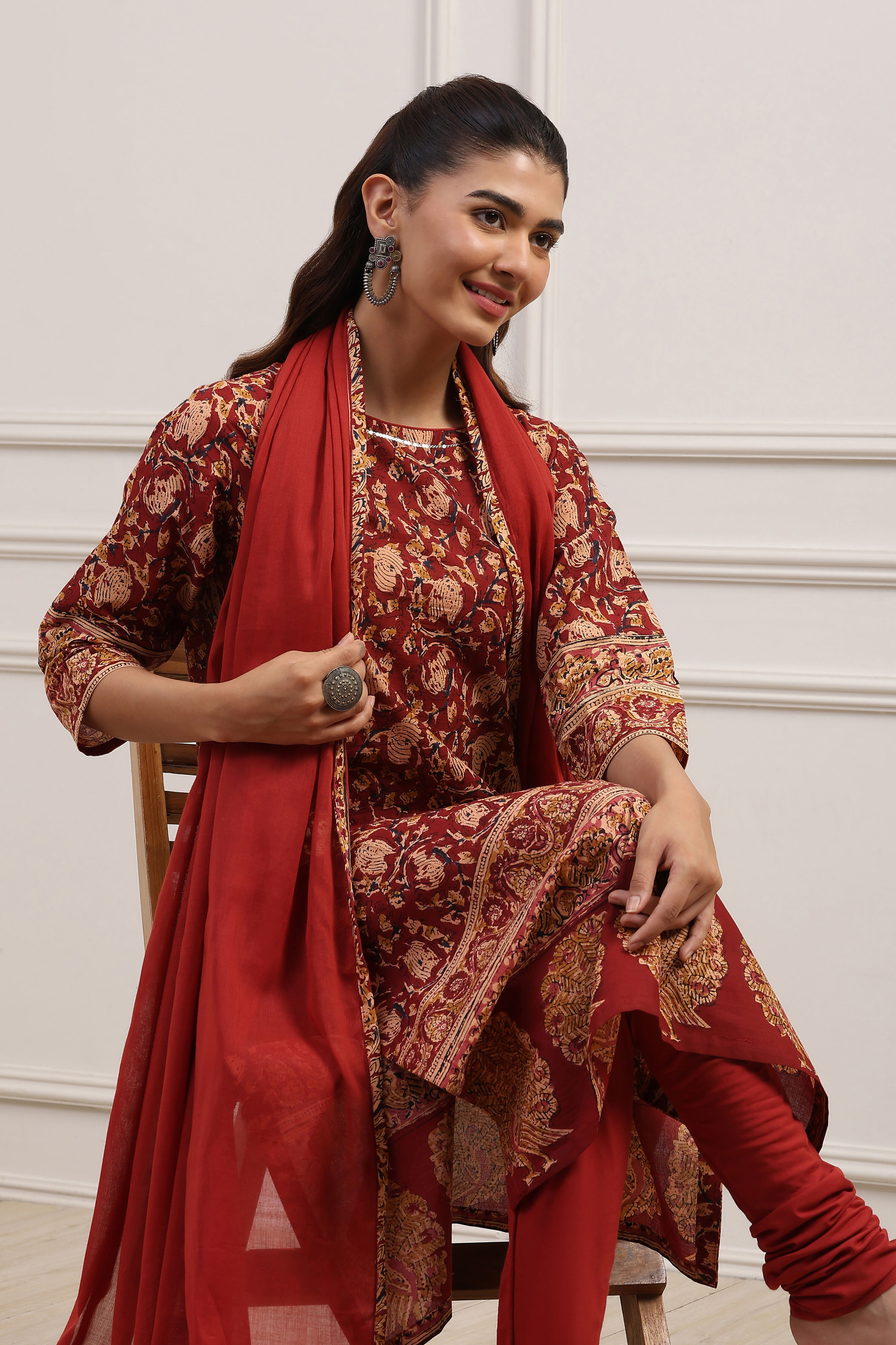 Red Cotton Straight Kurta Churidar Suit Set image number 7