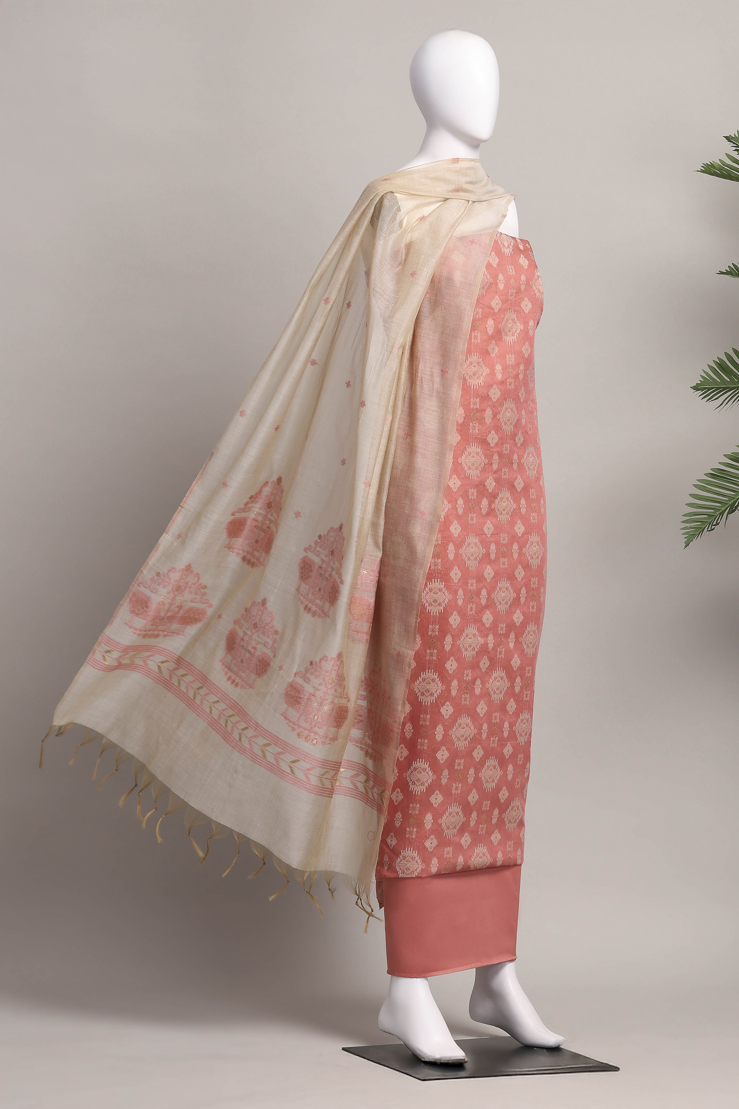 Green Cotton Jamdani Unstitched Suit Set image number 4