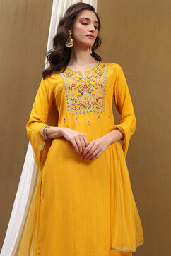Yellow Printed Festive Straight Suit Set image number 7