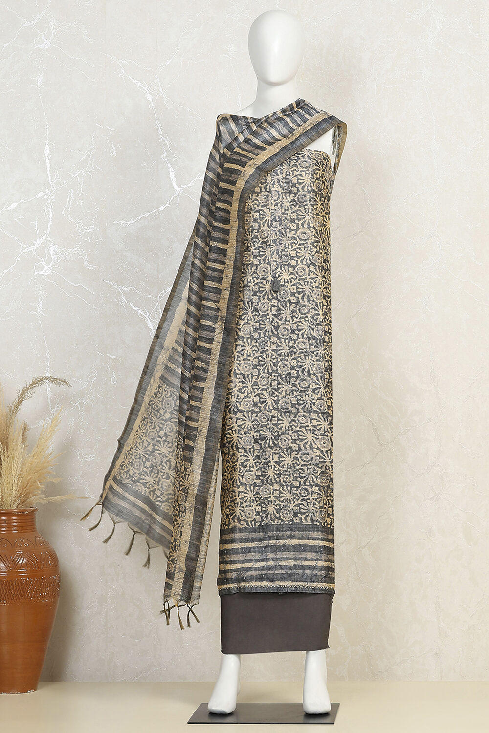 Gray Silk Blend Printed Unstitched Suit Set image number 4