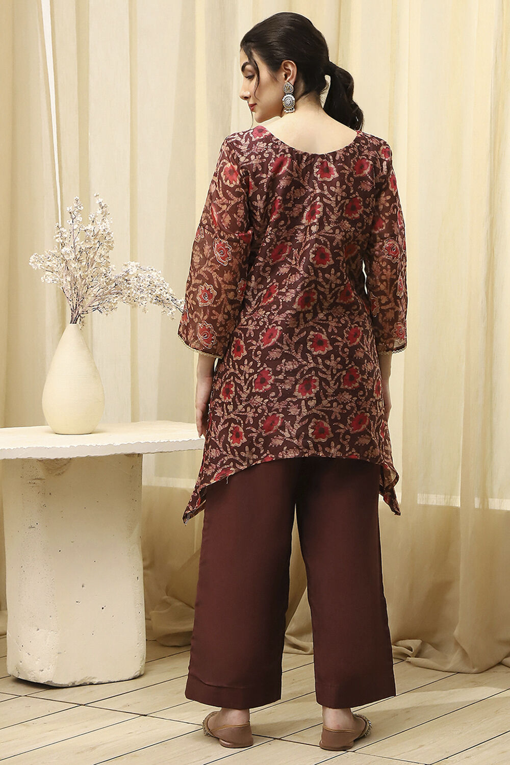 Maroon Chanderi Printed Embroidered Unstitched Suit Set image number 5