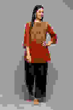 Brown LIVA Straight Printed Kurti image number 0