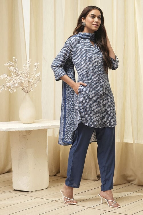 Grey & Pink Art Silk Straight Kurta Pant Suit Set image number 5