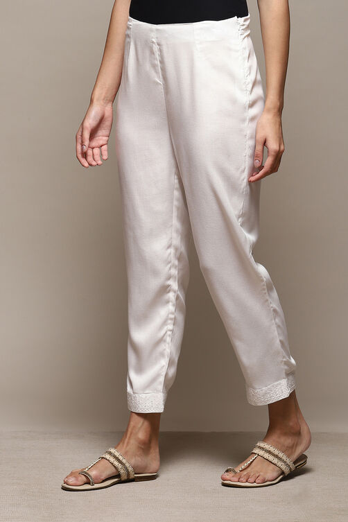 Maroon Viscose Slim Solid Pants image number 2