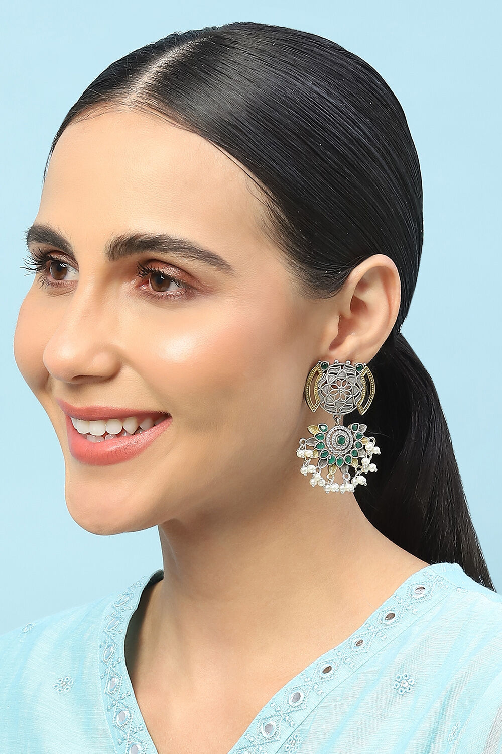 Green Gold Brass earrings image number 3