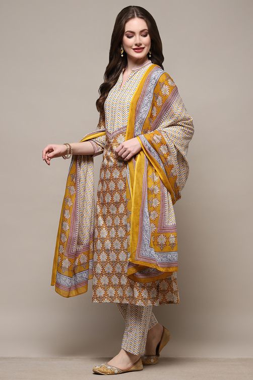 Blue Cotton Screen Printed Unstitched Suit Set image number 5