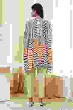 Blue and White Printed Kaftan Short Kurta image number 3