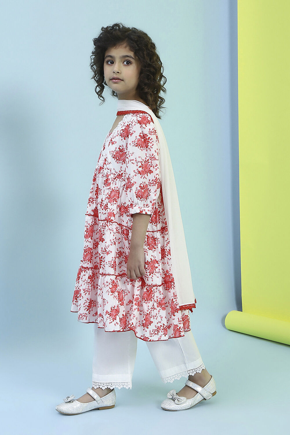 Red and White Cotton Floral Tiered Suit Set image number 3