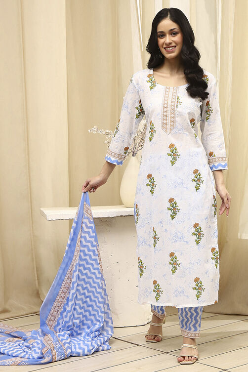 Pink Cotton Screen Print Unstitched Suit Set image number 1